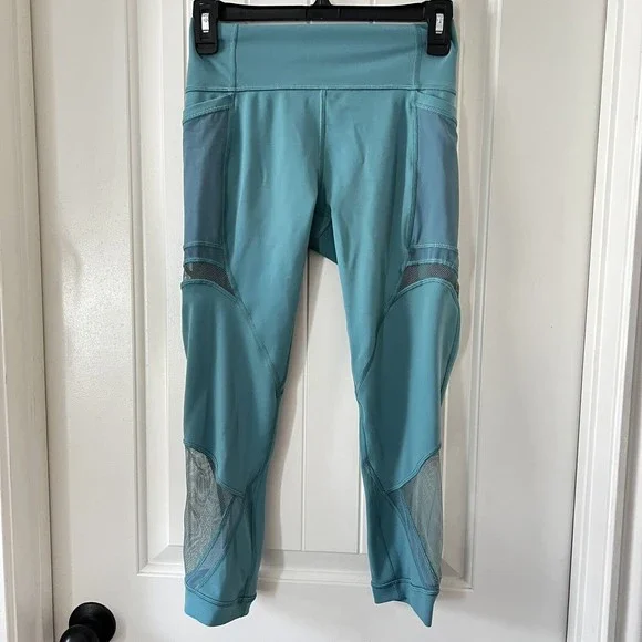 Lululemon Forget The Sweat Crop 21" Turquoise Sea Size 6 Mesh Details Teal Blue - Picture 2 of 15